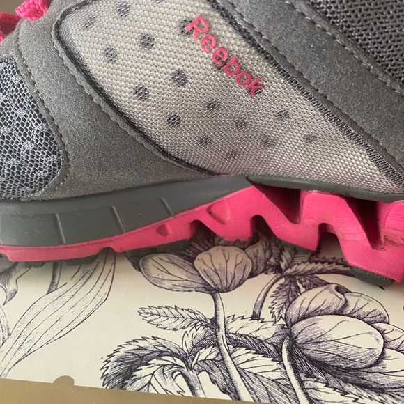 REEBOK ZIGTECH SHOES - Picture 8 of 11